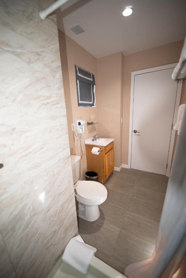 ניו יורק Flushing Garden Hotel מראה חיצוני תמונה